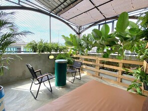 Executive Suite with Terrace | City view