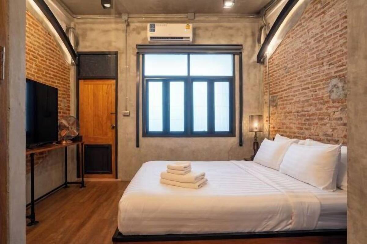 1 bedroom, minibar, in-room safe, desk