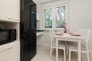 Appartamento, 1 camera da letto, balcone | Cucina privata | Microonde, lavastoviglie, pentole/stoviglie/utensili