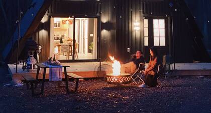 Ukihaus Hudson: Enchanting Hudson Valley A-Frame