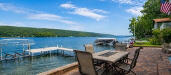 Keuka Lakefront Retreat | Hot Tub | Dock | Kayaks
