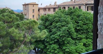 Duplex Dans Maison de Village Pour 6 Personnes à Tourrettes sur Loup