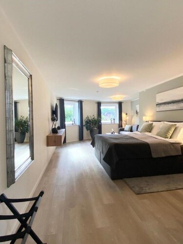 QT Studio Apartment neu & stylisch Priv. Eing.