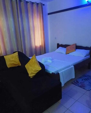 熨斗/熨衣板、旅行婴儿床、免费 WiFi