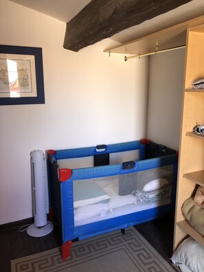 2 bedrooms, WiFi