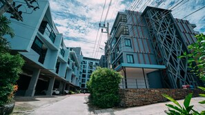 Mặt tiền nơi lưu trú