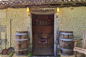 Exterior detail - Rural Gîtes & Private Pool ★★★★ Countryside retreat for 2 or 4 adults (Poullignac)