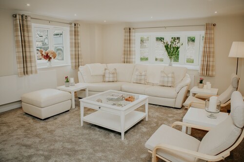 Remarkable 3-bed House in Easton-on-the-hill