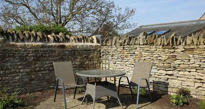 Remarkable 3-bed House in Easton-on-the-hill