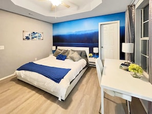 6 bedrooms, desk, iron/ironing board, WiFi