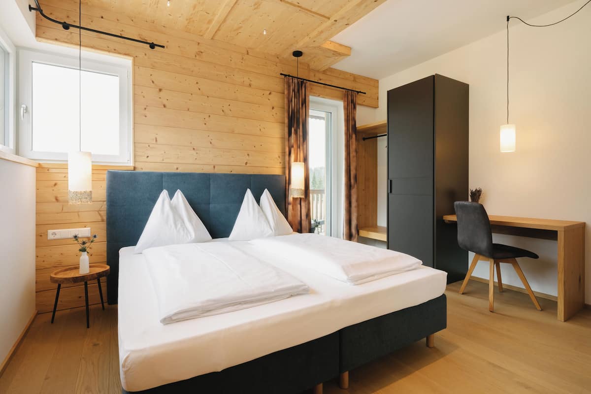 Apartamento | 3 dormitorios, ropa de cama hipoalergénica, escritorio