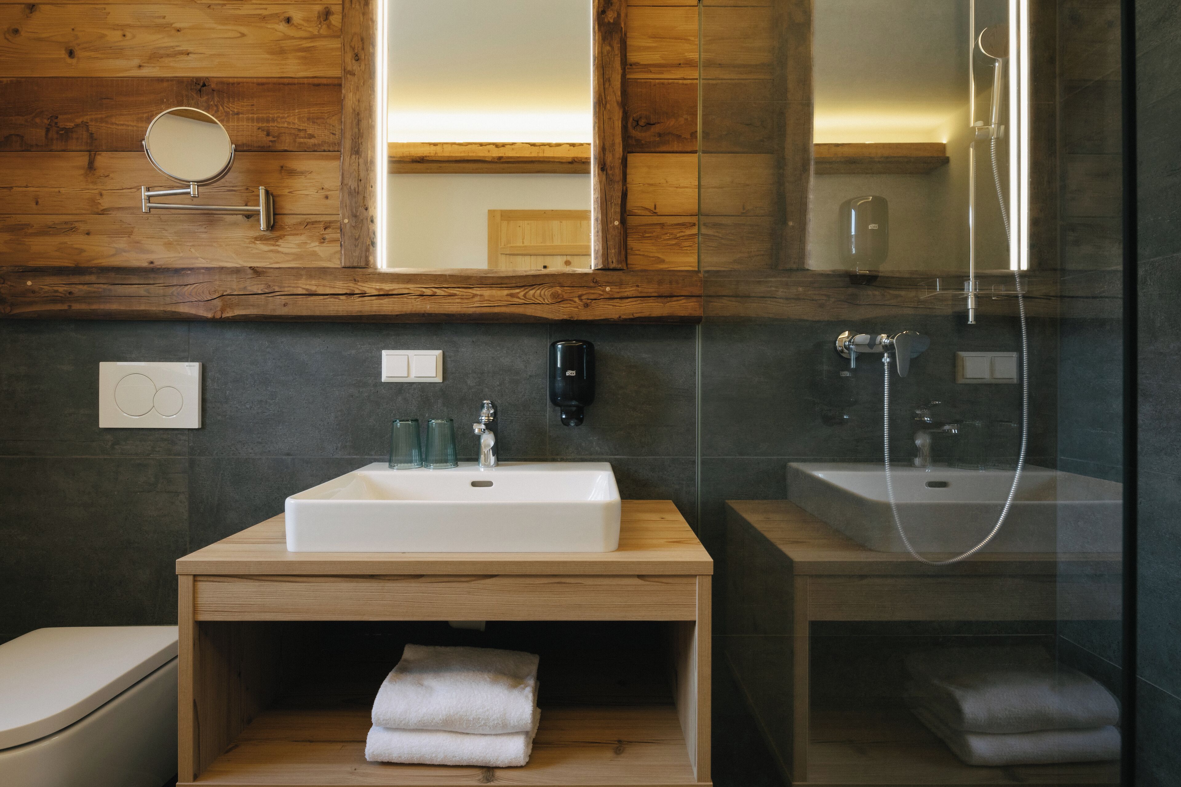 The nest with private sauna | Bathroom | Shower, rainfall showerhead, hair dryer, towels