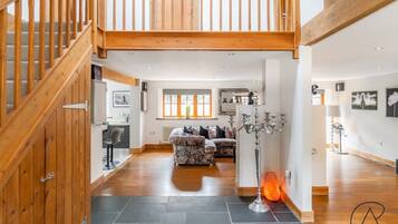 Télévision, chaßne hi-fi, espaces bureaux