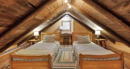 Walnut Lodge Cabin-Private Oasis