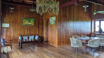1 bedroom, premium bedding, pillowtop beds, minibar