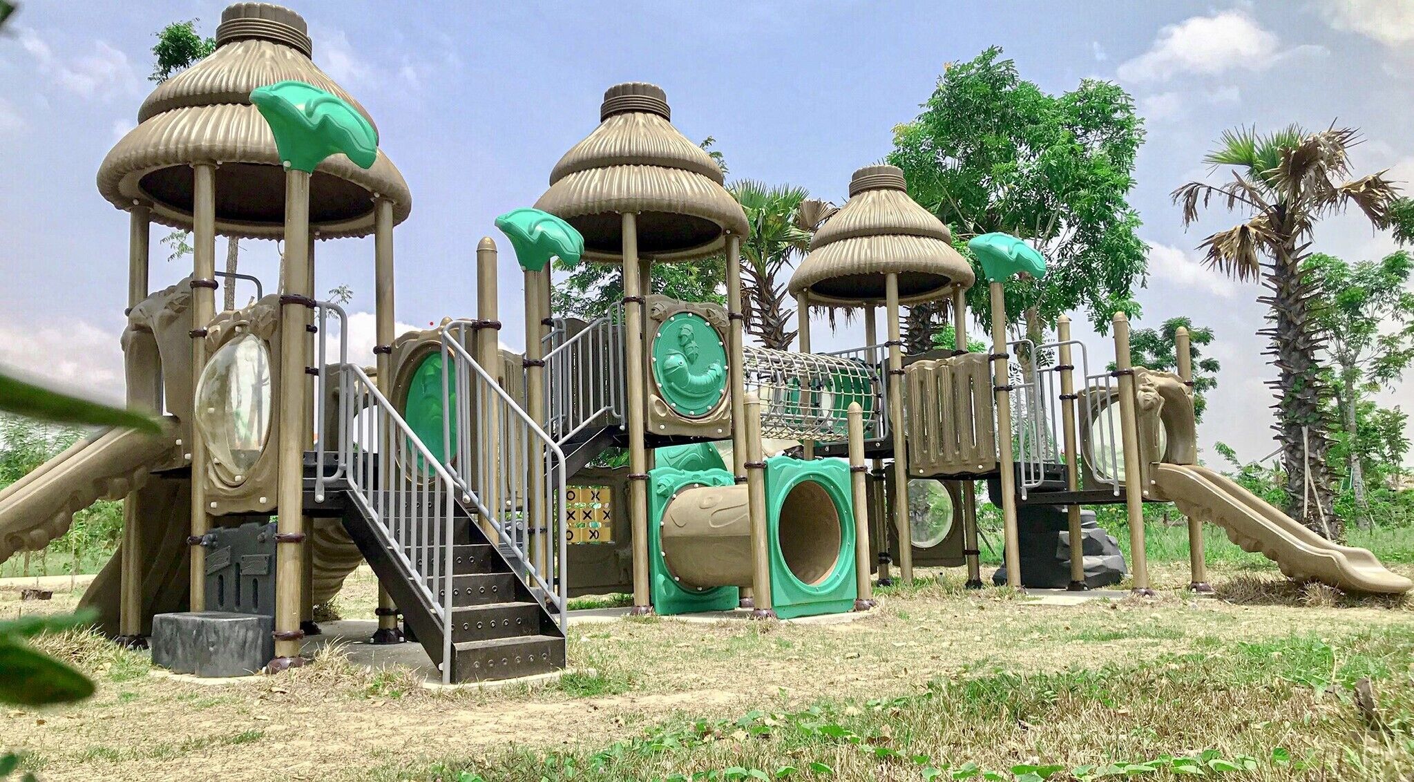 Children ’s play area – outdoor