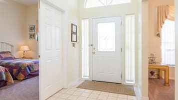 Villa | 4 bedrooms, iron/ironing board, free WiFi, bed sheets