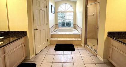 Immaculate Villa in Kissimmee South Facing Pool