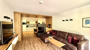 TV, fireplace - Alpenstolz #2.03 Exklusive with infrared&Coolfire (Damüls)