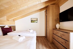 2 soverom, safe på rommet, strykejern/-brett og wi-fi (inkludert)