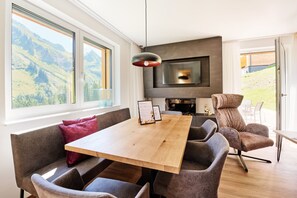 Dining - Alpenstolz #3.02 Alpine with infrared&coolfire (Damüls)