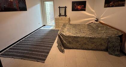Sétif : Studio Sécurisé Jour et Nuit Bien Placé
