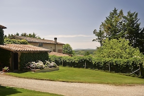 Exterior - Agriturismo Bardeggiano (Colle di Val d'Elsa)