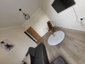 Apartment, Multiple Beds | Interior - Beautiful 2-bed in the Heart of Hendon (London)