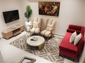 3 bedrooms, iron/ironing board, free WiFi - Sujimoto Residence- Lancaster (Lagos)