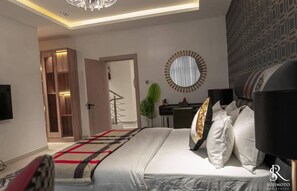 Apartment - Sujimoto Residence- Lancaster (Lagos)