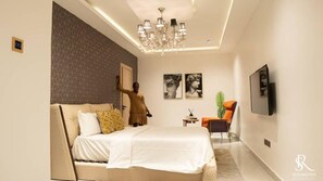 Apartment | 3 bedrooms, iron/ironing board, free WiFi - Sujimoto Residence- Lancaster (Lagos)