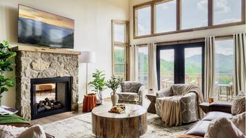 TV connectée, cheminée, jeux vidéo, baby-foot