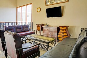 Reception - Hotel O Sumpil Syariah (Malang)