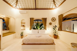 1 bedroom, in-room safe, desk, laptop workspace - Canggutopia by Alfred in Bali (Canggu)