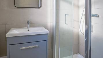 Apartemen | Kamar mandi | Handuk