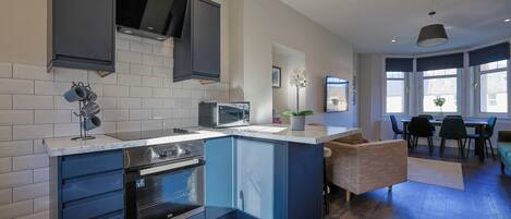 Apartment | Private kitchen | Fridge, microwave, oven, stovetop