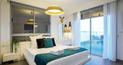 YalaRent Hilltop Penthouse- Private Pool