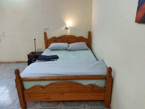 Ferienhaus | 2 Schlafzimmer, Bügeleisen/Bügelbrett, kostenloses WLAN, Bettwäsche