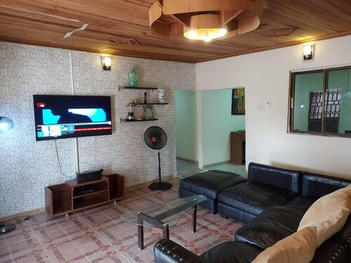Charming 2-bed Cottage in Benin City
