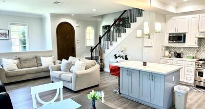 New Upscale Condo 3BR, 2.5 BA, excellent location