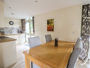 Dining - Gelli Barn (Llandeilo)