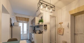 Fridge, microwave, coffee/tea maker, electric kettle