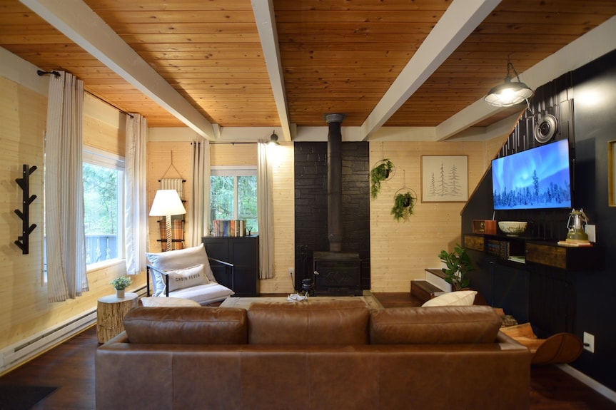 Hemlock Haven · Hot Tub Near Mt Rainier - Ashford