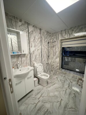 Comfort Double Room | Bathroom