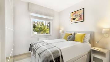 2 bedrooms, desk, iron/ironing board, free WiFi