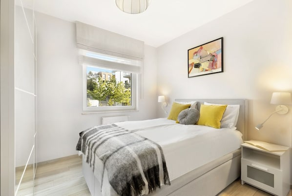 2 bedrooms, desk, iron/ironing board, free WiFi