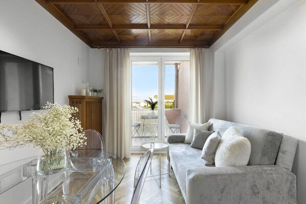 Comfort Apartment | Iron/ironing board, free WiFi - Elite Apartments Center Deluxe  (Gdansk)