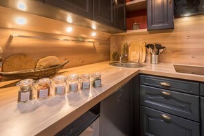 Fridge, oven, dishwasher - Gîte "Le Kelsch", 1 à 6 Personnes Avec Sauna (Marlenheim)