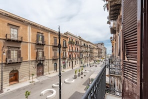 House - Amari Elegant Apartment by Wonderful Italy (Palermo)