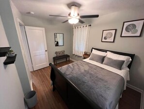 3 Schlafzimmer, Bügeleisen/Bügelbrett, WLAN, Bettwäsche